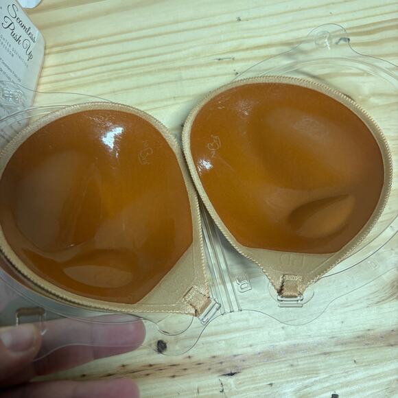 NuBra Fashion Forms Womens Size D Seamless Push Up Bra Mocha Backless Strapless - Picture 2 of 8